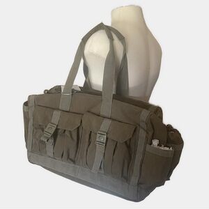 Tommy Bahama NWT Everyday Duffle Bag Army Green